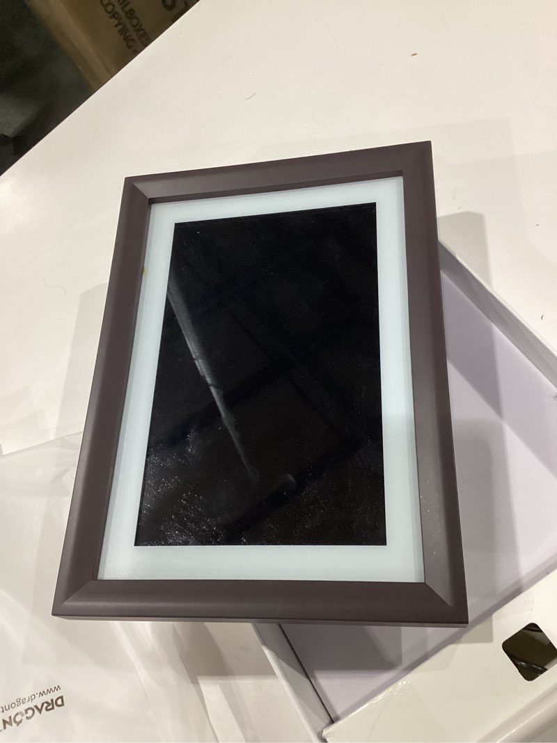 Condition photo showing Good Condition for dragon touch classic 10  digital picture frame in brown - wifi compatible - xks0001-wt-us