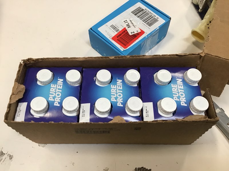 Condition photo showing New/Like New for Pure Protein Chocolate Peanut Butter,Ready to Drink and Keto-Friendly, Vitamins A, C, D, and E Plus Zinc to Support Immune Health, 11 Oz, 12 Count (Packaging may vary) Chocolate Peanut Butter 11 Fl Oz (Pack of 12)