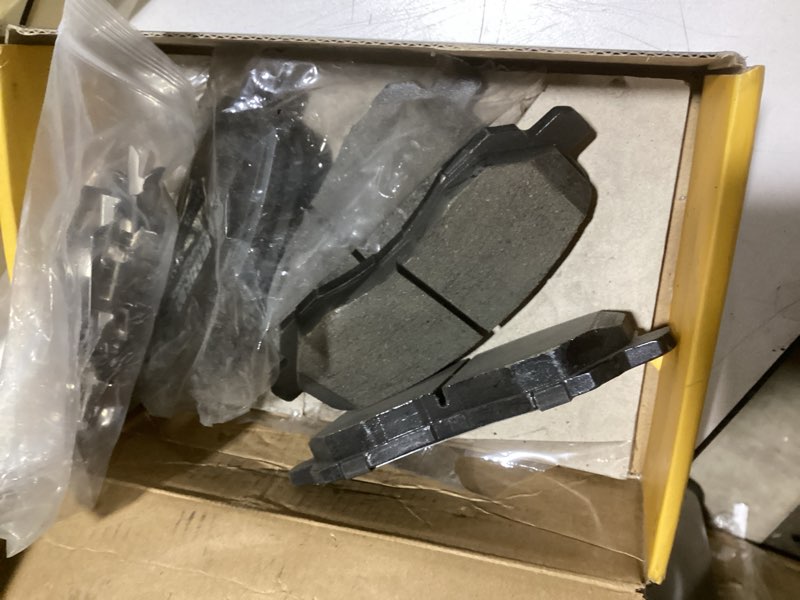 Condition photo showing Good Condition for d866 front semi-metallic disc brake pad set fit for jeep compass/patriot 2007-2008,for dodge caliber 2008-2009 r/t, for chrysler sebring 2001-2003, for mitsubishi eclipse/galant 2001-2012 hz866