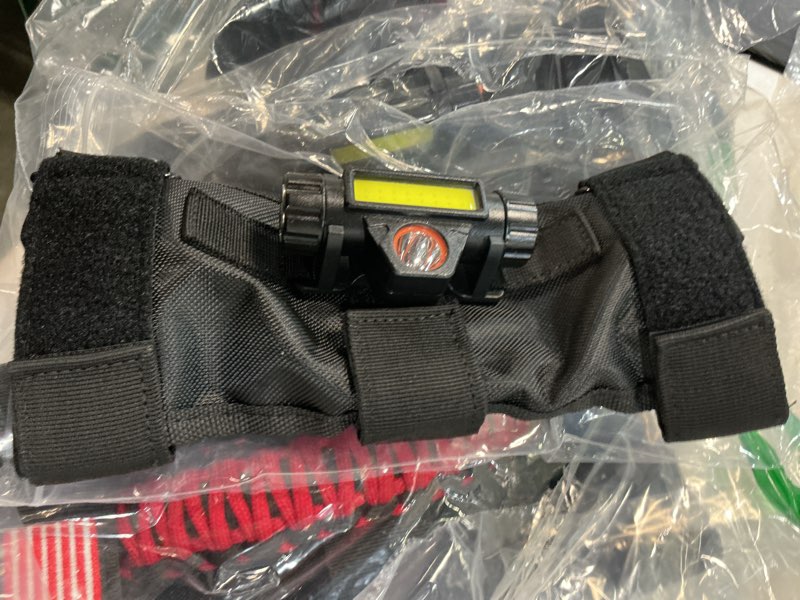Condition photo showing Good Condition for sukemichi handles grab roll bar grab handles with light for jeep wrangler accessories tj jk jl yj unlimited rubicon sahara 2 door 4 door jeep gladiator jt, rechargeable dome light, red, 4 pack 4 piece with led light red