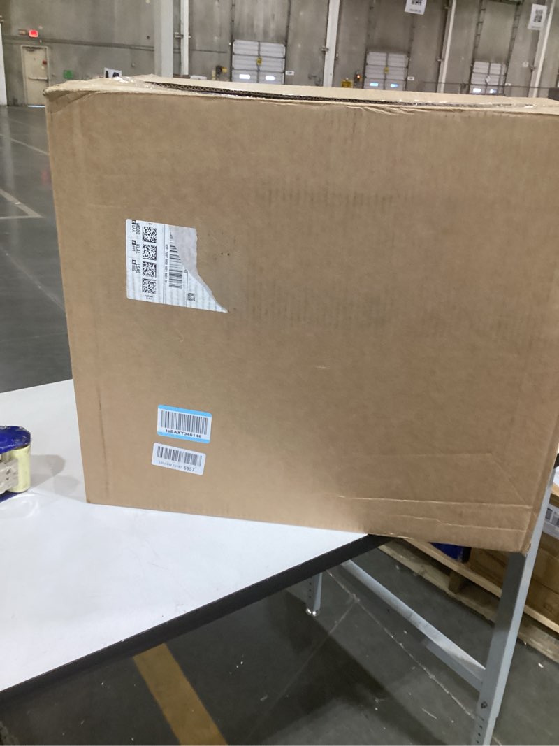 Condition photo showing Good Condition for Clear Storage Bins