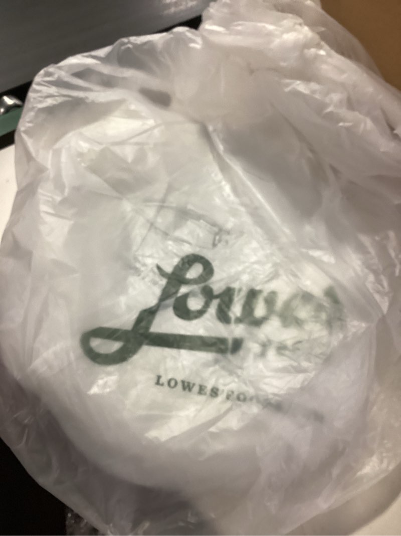 https://lotting-media.assets.bidfta.com/lotting_a5707a66-ef10-4f1f-88de-f64f602eab15
