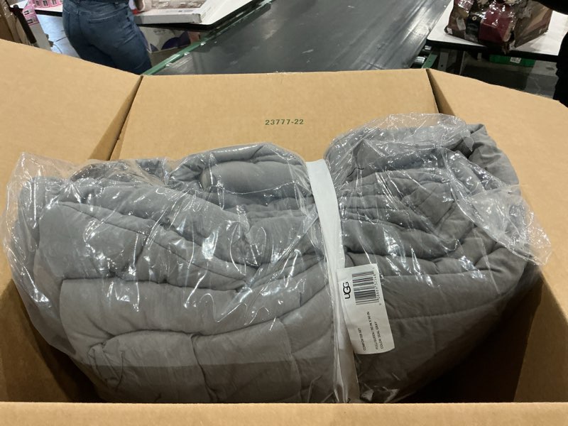 Condition photo showing Good Condition for ugg 32548 leonora full-queen 3-piece comforter set soft luxury bedding comforter and 2 pillow shams cozy comfortable reversible machine washable hotel style bedding set, full/queen, gray