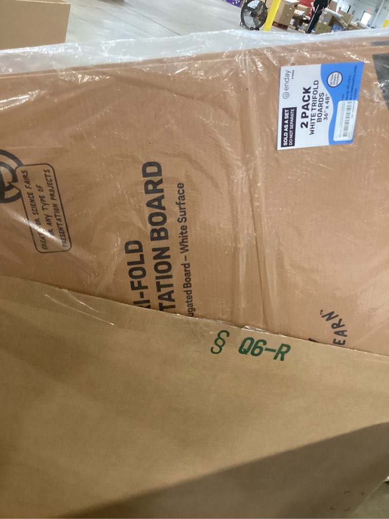 white trifold presentation board 36" x 48" (pack of 2) self-adhesive science subtitles included - di