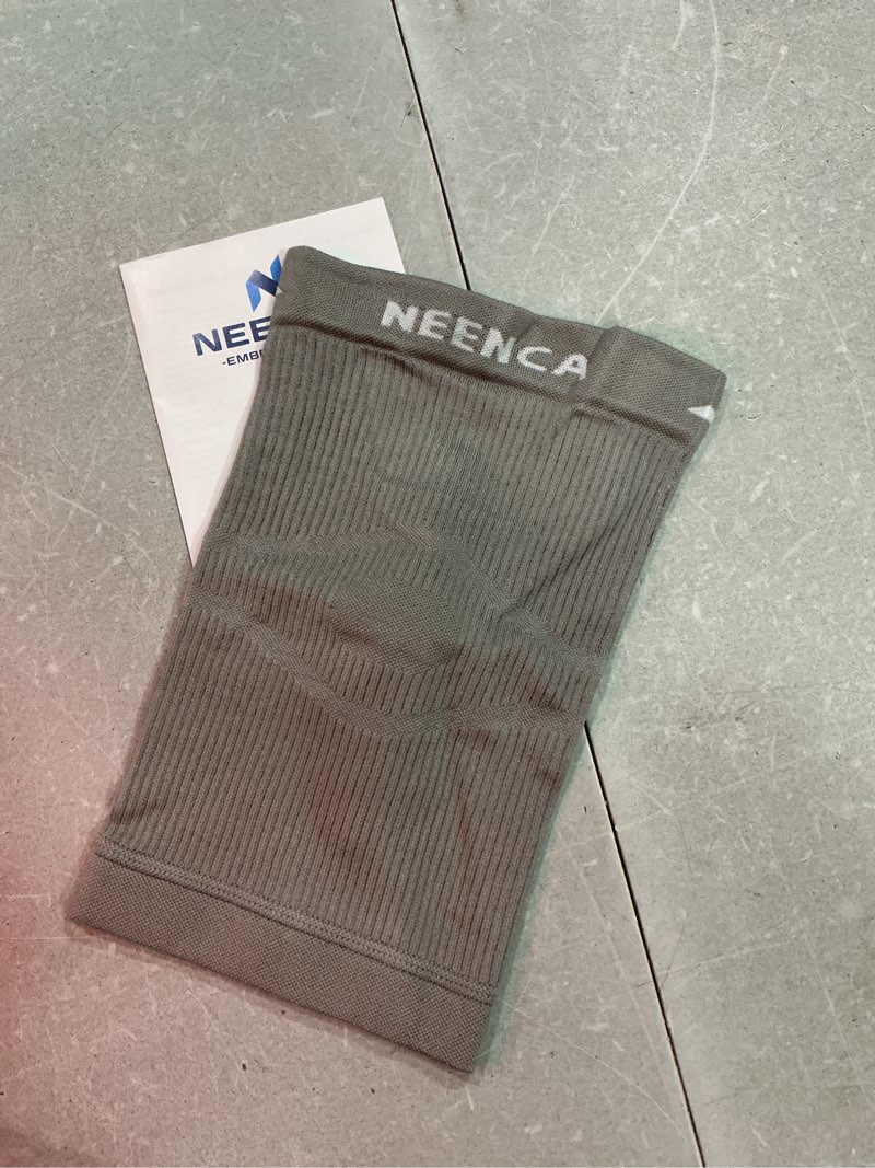 Condition photo showing Good Condition for neenca ultra-thin knee sleeve for knee pain, lightest knee compression sleeve with graphene ions infused fabric for pain relief, swelling, arthritis, poor circulation, running, sport large gray - single
