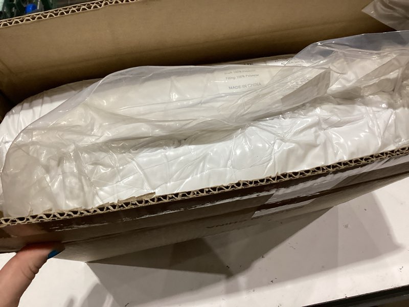 Condition photo showing Good Condition for cohome king size cooling comforter, all-season quilted down alternative duvet insert, luxury hotel breathable gentlesoft comforter with anti-clump tech & 8 tab - reversible - white 92 x 102 inches king white