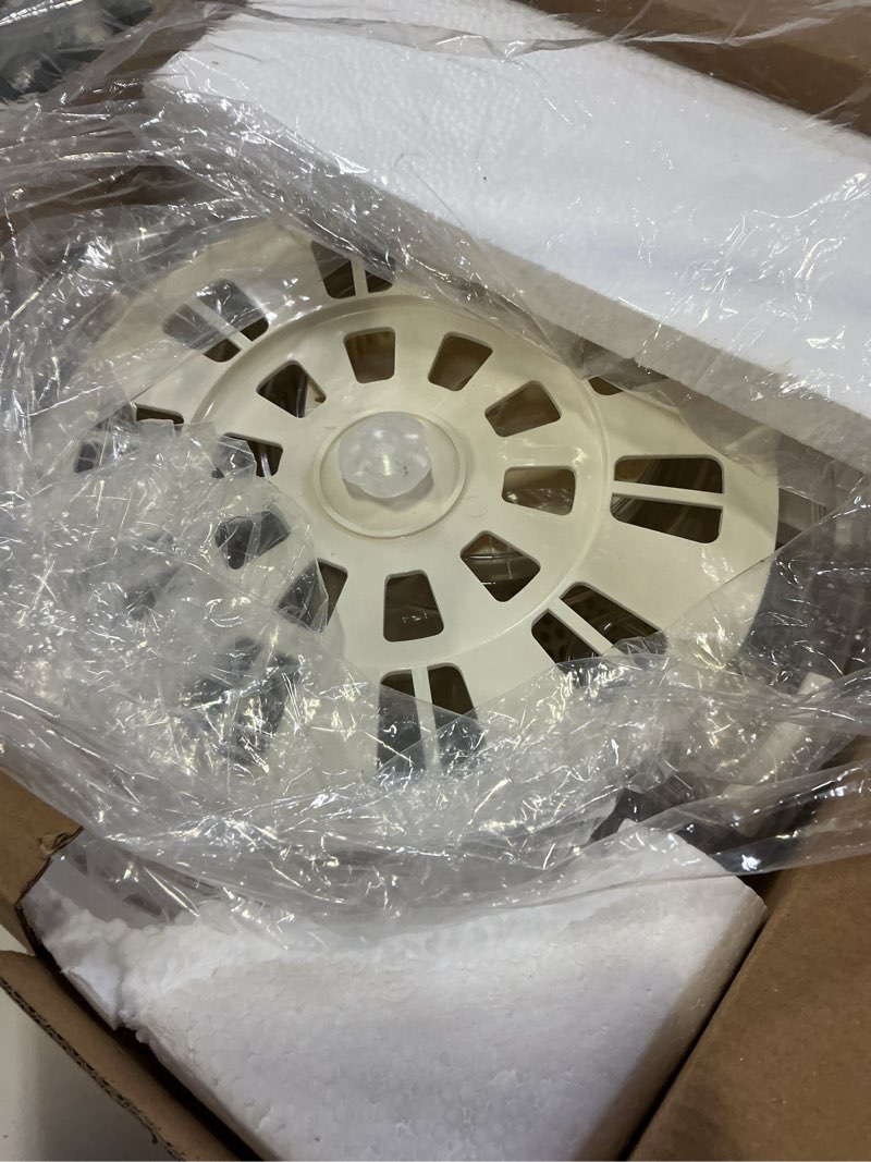 Condition photo showing New/Like New for large 5.2 qt glass salad spinner vegetable dryer with drain microwave safe dishwasher safe with transparent lid crank handle quick spin greens washer for lettuce herbs fruits (off-white)