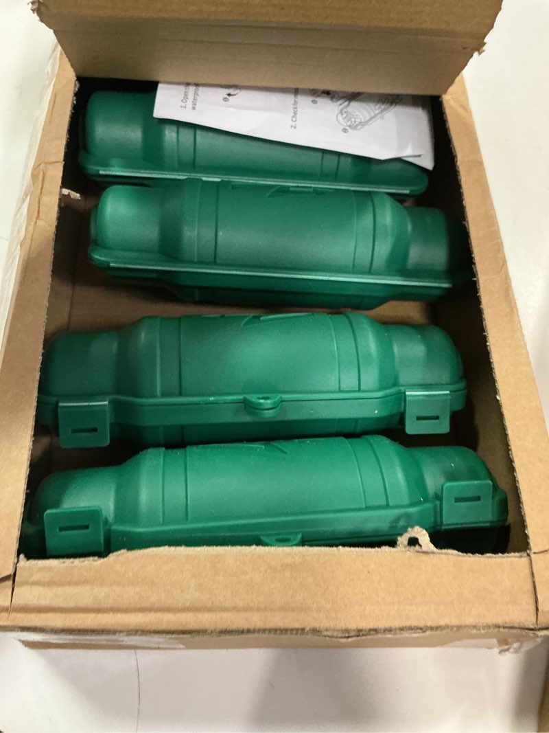 Condition photo showing Good Condition for 7 Pack Outdoor Extension Cord Safety Cover with Waterproof Seal IP54 Water-Resistant, Weatherproof Electrical Connection Box with 2 Latches, Plug, Socket, Holiday Decoration Light, Green 7 Pack Green