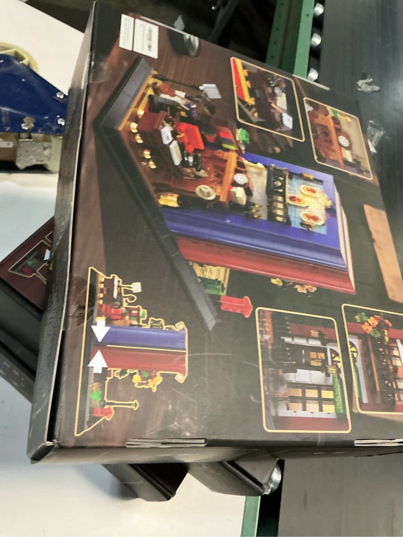 Condition photo showing New/Like New for Detective Bookend Building Set with Lights, 1241 PCS Detective Agency Street House Building Block Kit for Home Decor Bookshelf, Collectible Mystery Bookstand Model for Adults Boys Girls Age 12+