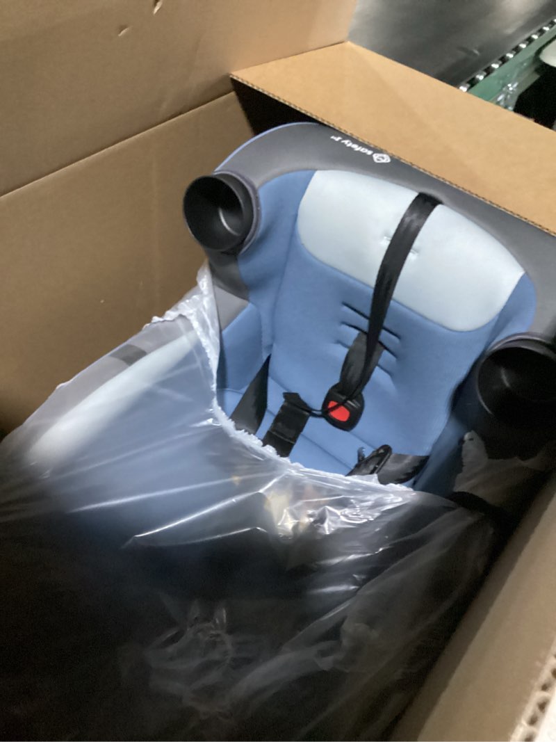 Condition photo showing New/Like New for (similar to) graco slimfit 3-in-1 convertible car seat, ultra-space-saving design, jarret, suitable for rear and forward-facing, highback booster seat with 10-position headrest