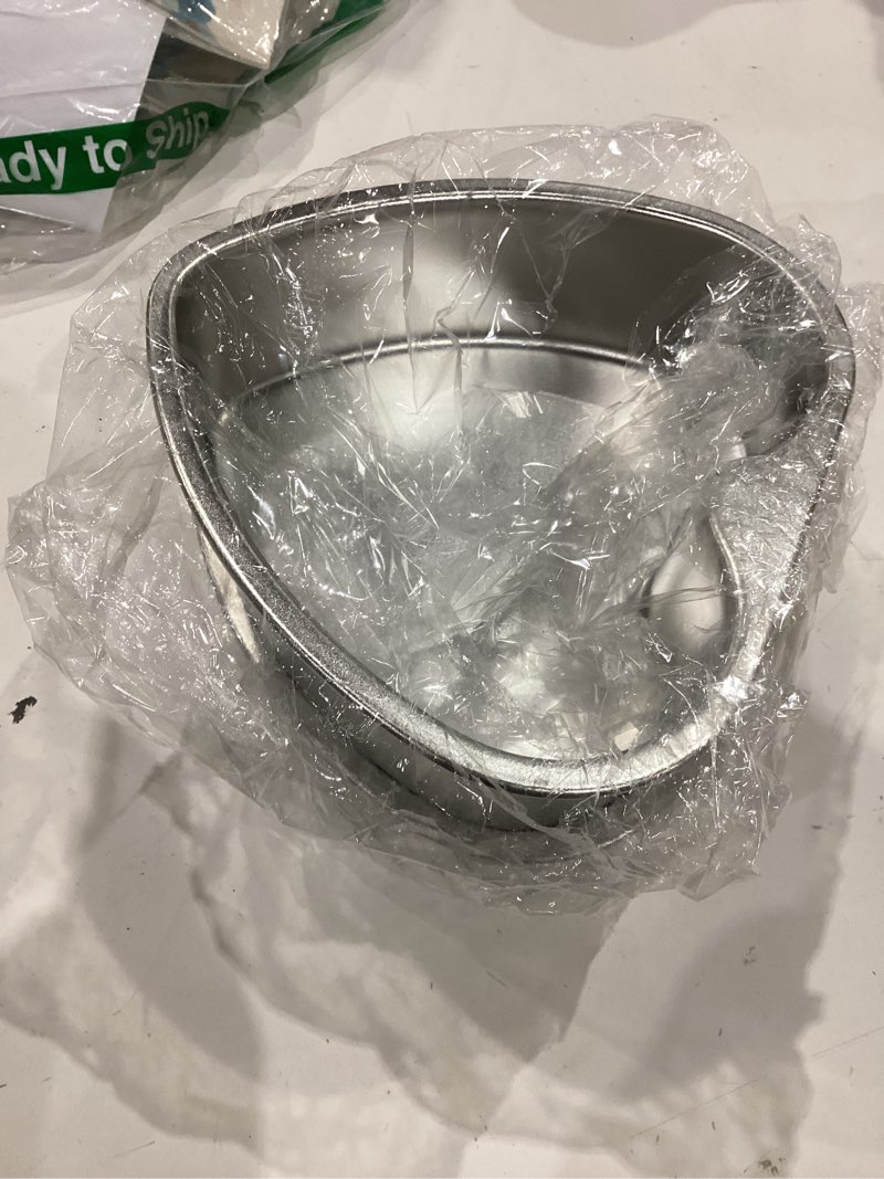 Condition photo showing Good Condition for homikit heart cake pan, 6 inch stainless steel small heart shaped baking pans for oven & dishwasher, 2pcs layer smash cake tins molds for valentine's day, weddings, mother’s day & anniversaries 6 inch 2