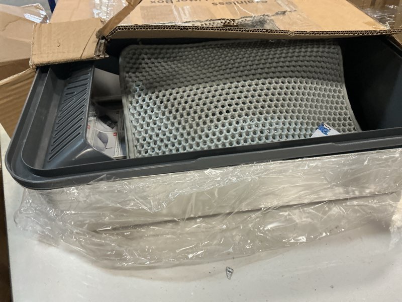 Condition photo showing Good Condition for Stainless Steel Cat Litter Box with Lid | XL Extra Large Litter Box for Big Cats | Metal Litter Boxes High Sided | Enclosed Anti-Urine Leakage, Include Litter Mat and All-Metal Litter Scoop X-Large Dark Gray