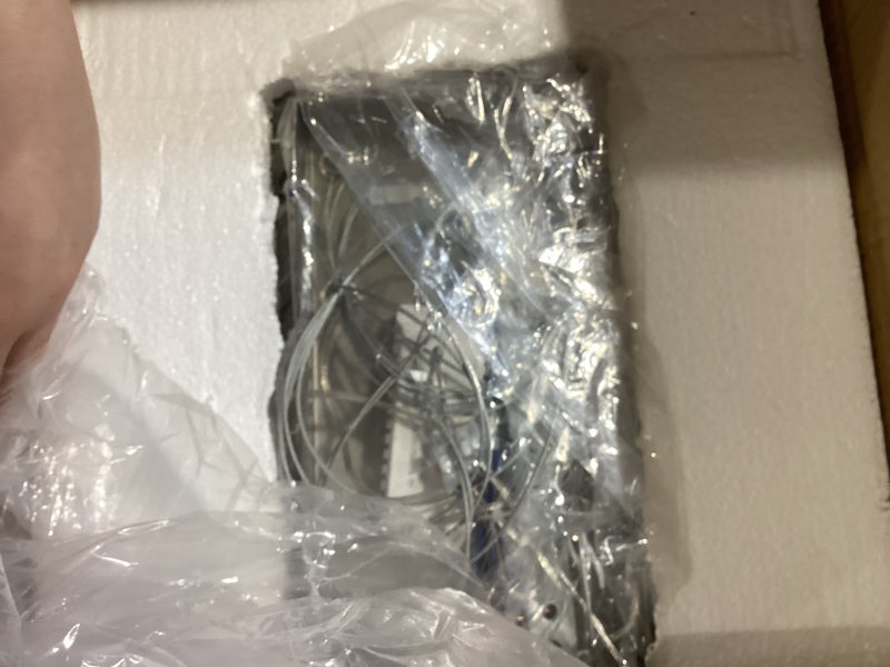 https://lotting-media.assets.bidfta.com/lotting_a5a2b286-43e6-4ba1-935d-a5e7a3812c29