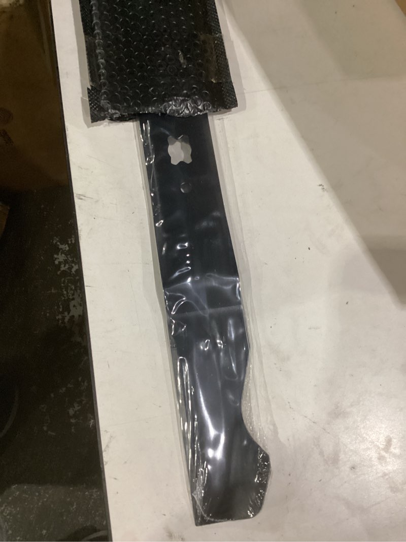 Condition photo showing Good Condition for 742-0641 high lift blade for 21" deck, 742-04276 mower blade compatible with mtd, cub cad et, troy-bilt tuff-cut 220, tb 230, replaces for 942-0641, 742-04276s, 742-0741, 742-0741a 21in - (742-0741a-1 pack)