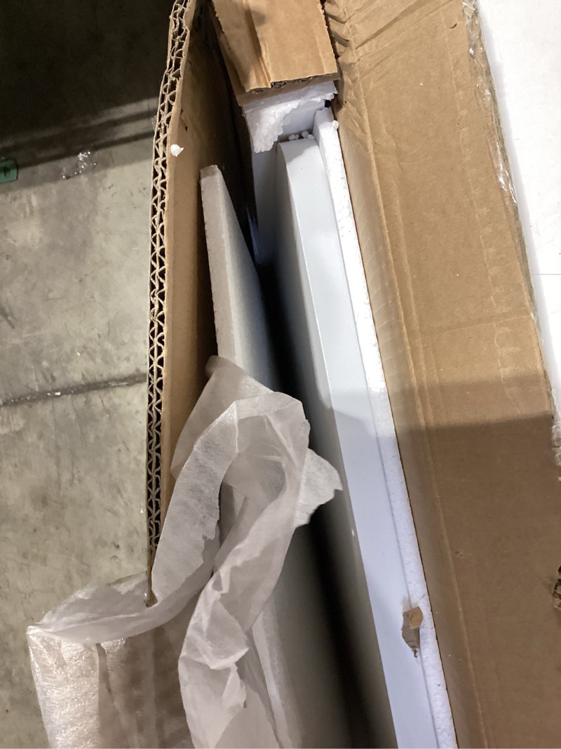 Condition photo showing Good Condition for clikuutory wall mounted high gloss folding table, wall desk fold down for small spaces, folding workbench for laundry room, home office, kitchen, bedroom, home bar, white (31.5"×15.7") 31.5"w x 15.7"d x 5.2"h white