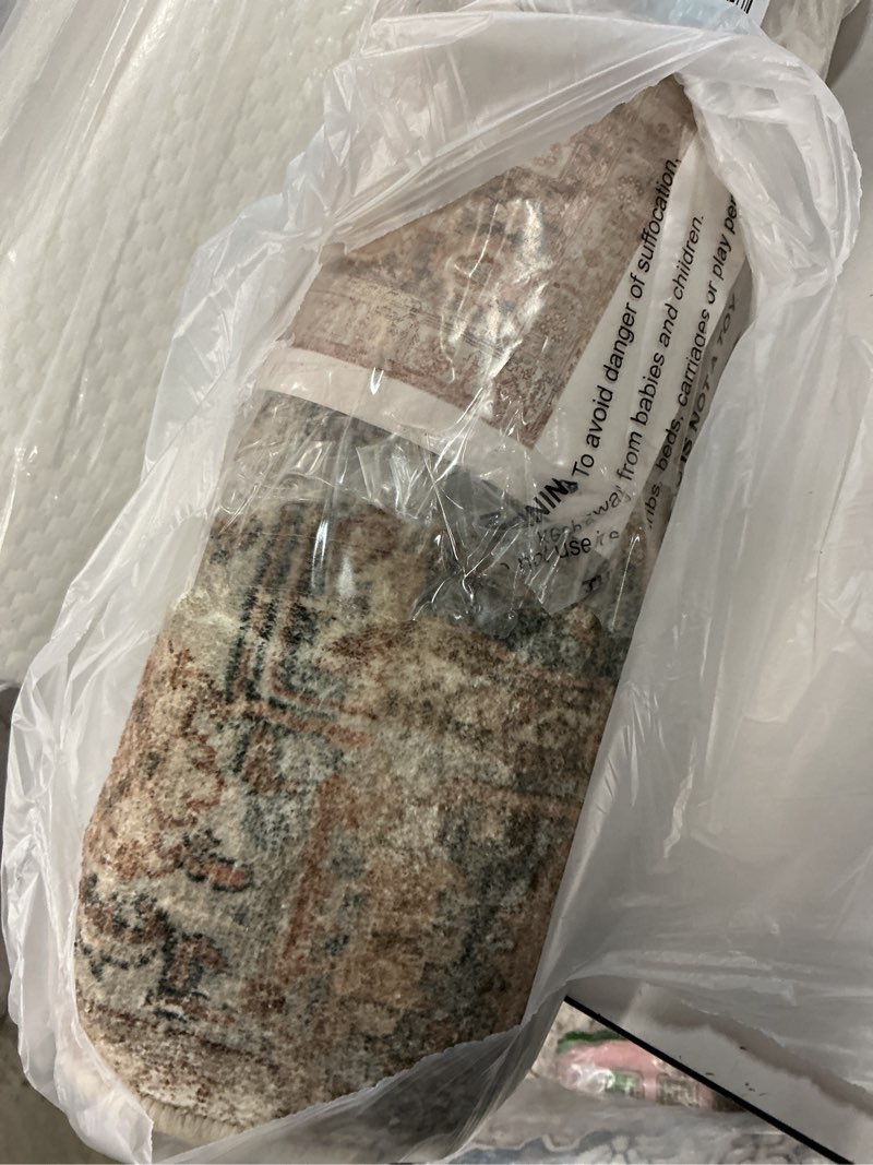 Condition photo showing Good Condition for Loloi Margot Collection MAT-03 Ocean/Spice 2'-0" x 5'-0" Accent Rug feat. CloudPile, No-Shed Easy Clean Large Patterned Area Rug for Living Room, Bedroom, Dining Area Ocean / Spice 2' x 5' (Rectangular)