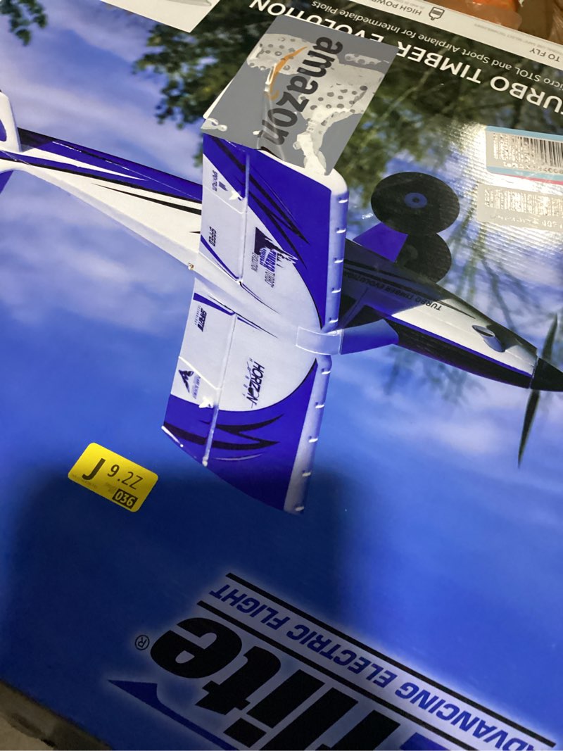 https://lotting-media.assets.bidfta.com/lotting_a5b464fc-9e5f-495d-9c37-ebd30d3be899