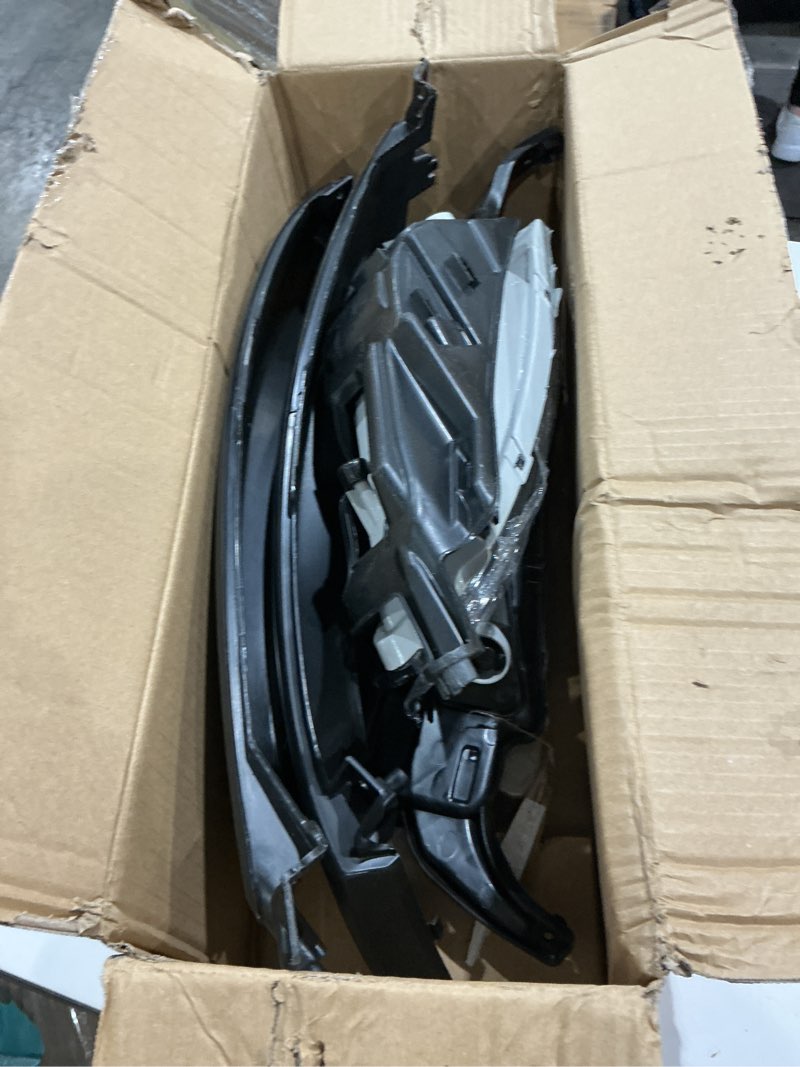 Condition photo showing As Is for front fog light assembly compatible with optima 2011 2012 2013 bumper fog lamps w/bezels set 922012t010