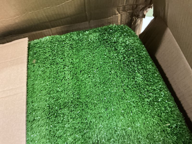 Condition photo showing Good Condition for garland rug artificial grass green indoor/outdoor area rug, 7' x 10'