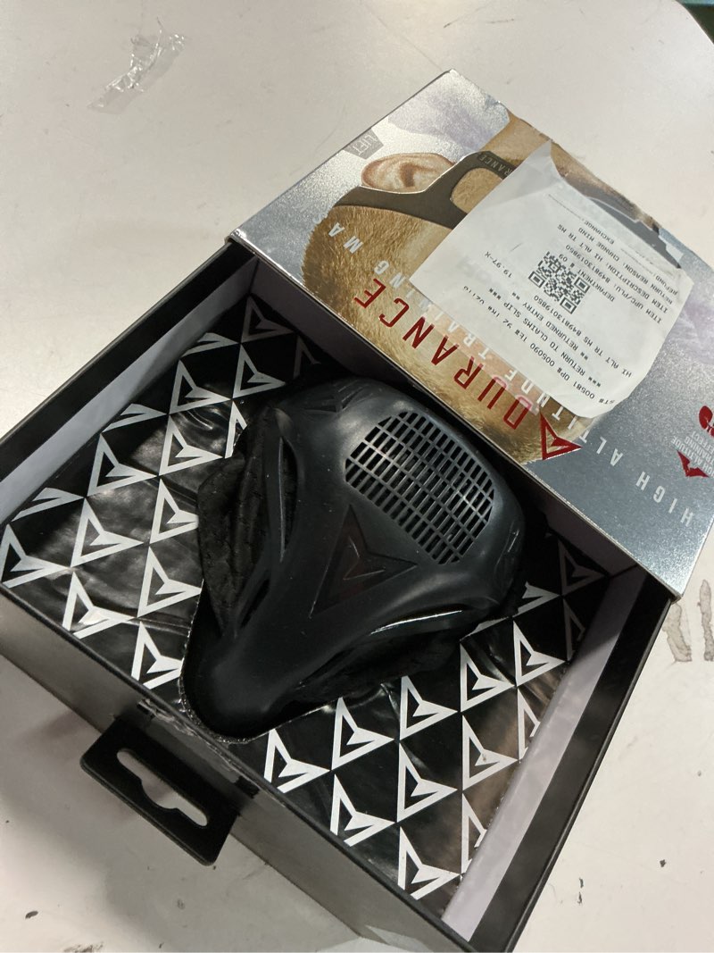 Condition photo showing Good Condition for adurance high altitude breathing training mask