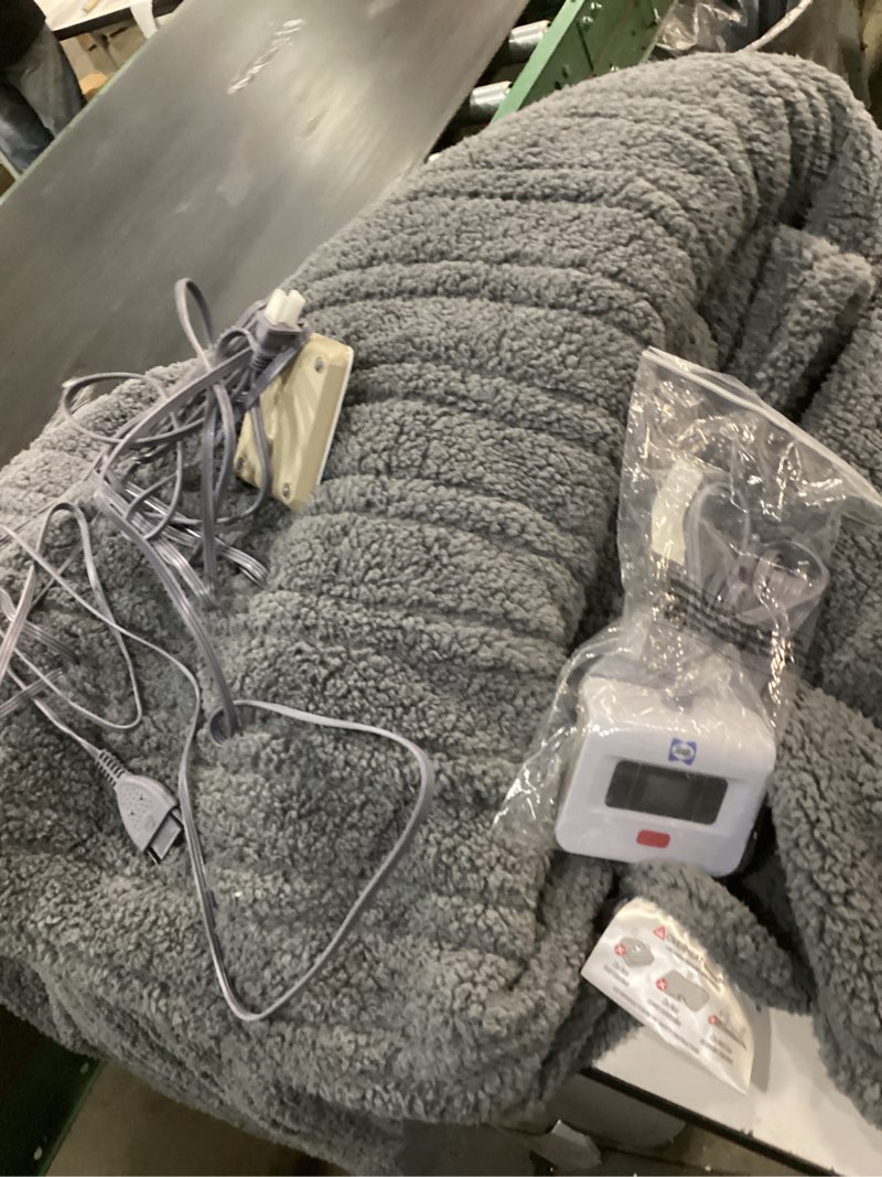 Condition photo showing As Is for Sealy Electric Blanket Queen Size, Flannel Heated Blanket with 10 Heating Levels & 1-12 Hours Auto Shut Off, Machine Washable, Light Grey, 84 x 90 Inch Light Grey Queen Size 84" x 90"