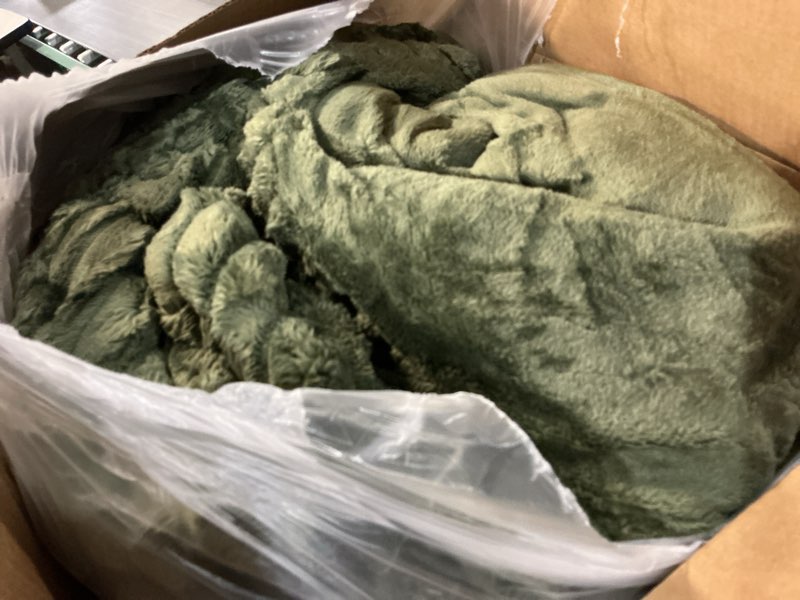 Condition photo showing As Is for bedsure full size comforter sets - gentlesoft™ 3 pieces double-side fleece fluffy olive green comforter set, cozy striped room decor aesthetic, luxury full size bedding, 2 pillowcases, 82x86 inches full (82" x 86") 16 - olive green