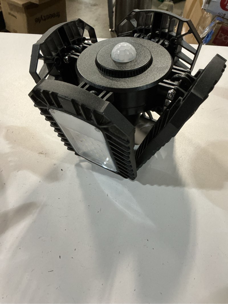 Condition photo showing Good Condition for utilitech 1-ft 12000 lumens black 4 -light led diffuser garage shop light