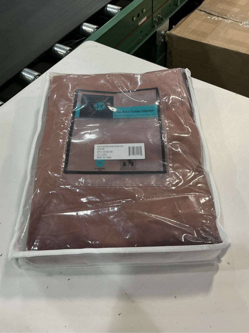 Condition photo showing Good Condition for HPD Half Price Drapes VPYC-161234-108 Plush Velvet Curtain (1 Panel), 50 X 108, Wild Rose Wild Rose 50"W x 108"L (Pack of 1)