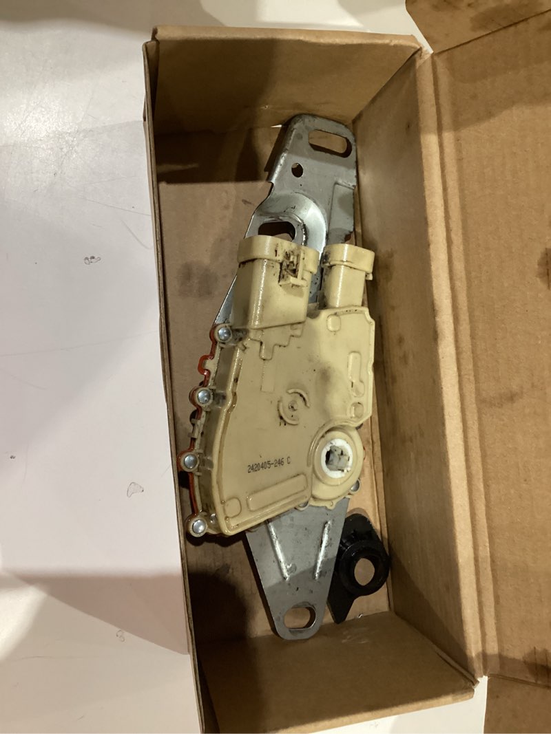 for Chevy Silverado 2500/3500 Neutral Safety Switch 2001 02 03 2004 | Automatic Transmission | 5-Spe