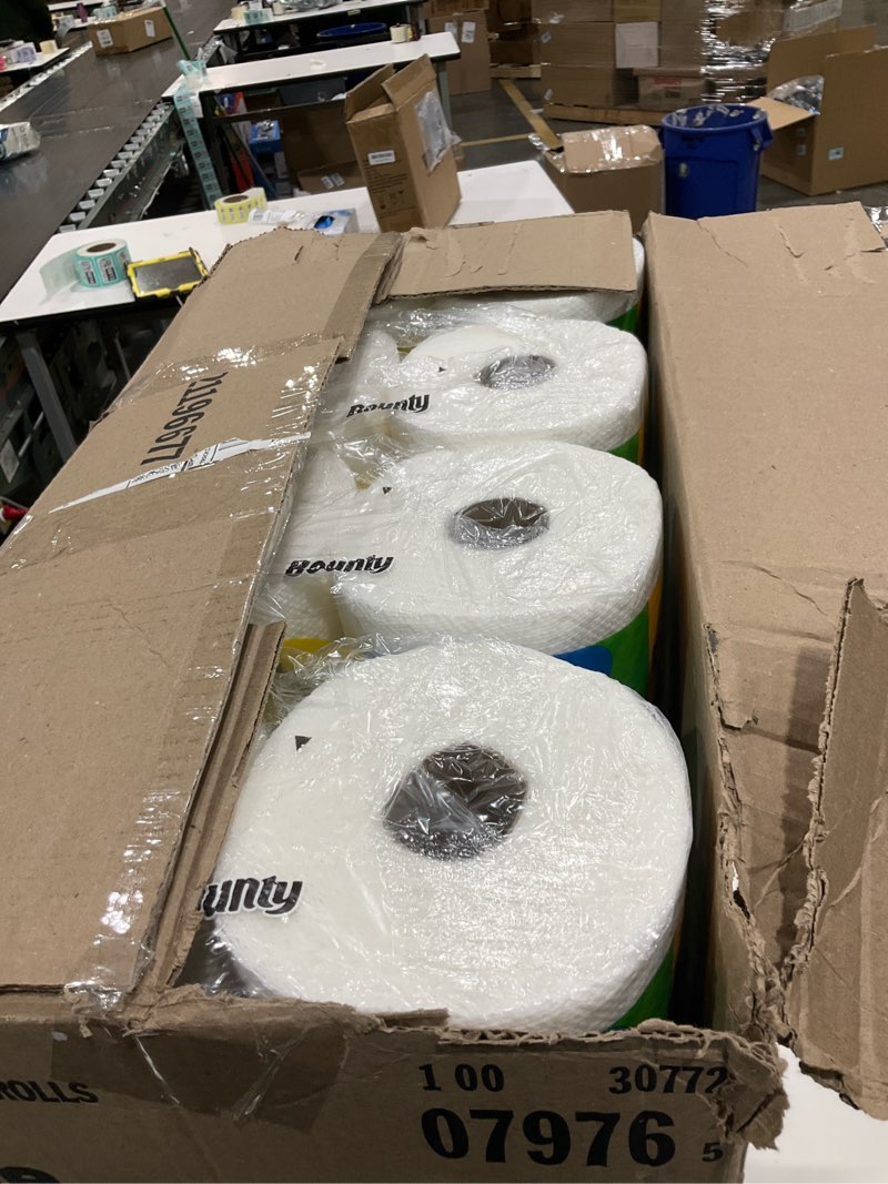 Condition photo showing Good Condition for Bounty Paper Towels Quick Size, White, 16 Family Rolls = 40 Regular Rolls Family 16 Rolls (107 Sheets each)