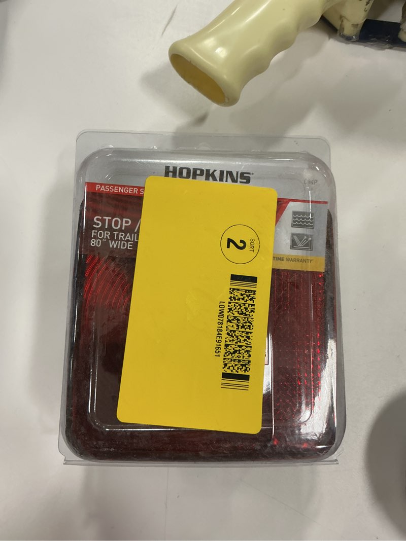 Condition photo showing Good Condition for Hopkins - C94P - Power 1 Red Square Trailer LED Light