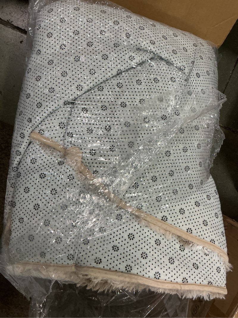 Condition photo showing As Is for CAROMIO 9x12 Fluffy Area Rugs for Living Room Modern Plush and Thick Faux Fur Shag Rug Non-Slip Tie Dye Carpet for Bedroom, Fuzzy Shaggy Rugs for Kids Nursery Dorm, Beige Taupe 9' x 12' (Rectangular) Beige Taupe