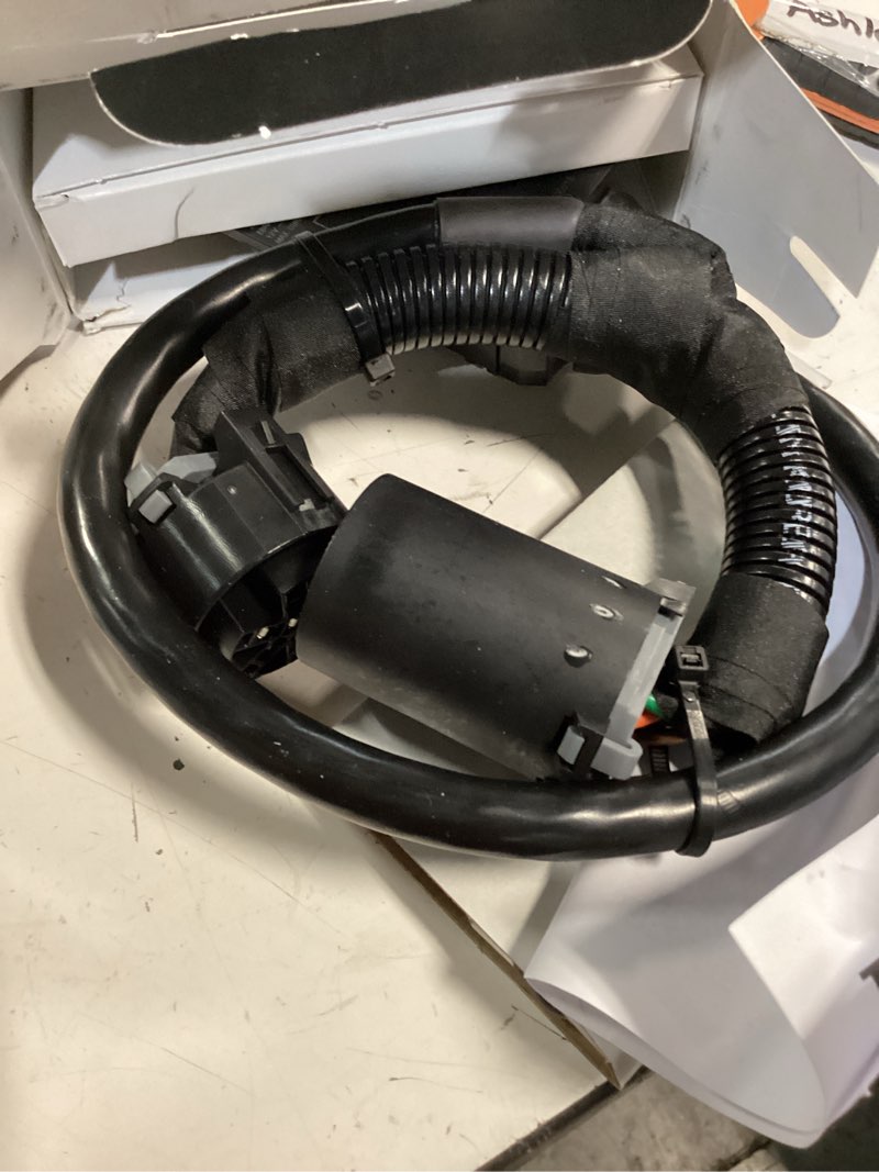 Condition photo showing Good Condition for redarc tow-pro link electric trailer brake controller, 6-axis sensor sway control, dual braking modes, plug and play install for cars, trucks, suvs, compatible to tow rv, camper, trailer, boat