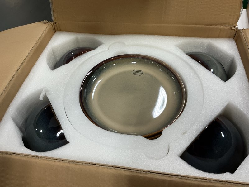 Condition photo showing Good Condition for theterra stoneware dinnerware sets for 4, 12 pieces ceramic plates and bowls sets, scratch resistant dish set, oven, microwave & dishwasher safe, coca mocha coca mocha service for 4