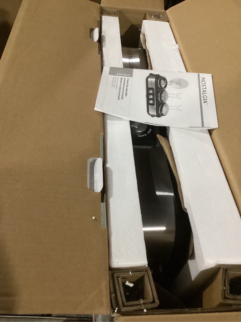 Condition photo showing Good Condition for HomeCraft Nostalgia Stainless Steel 3-Station 1.5-Quart Oval Slow Cooker Buffet, With Lid & Spoon Rest, Adjustable Heat Control, Perfect for Parties, Holidays, Families