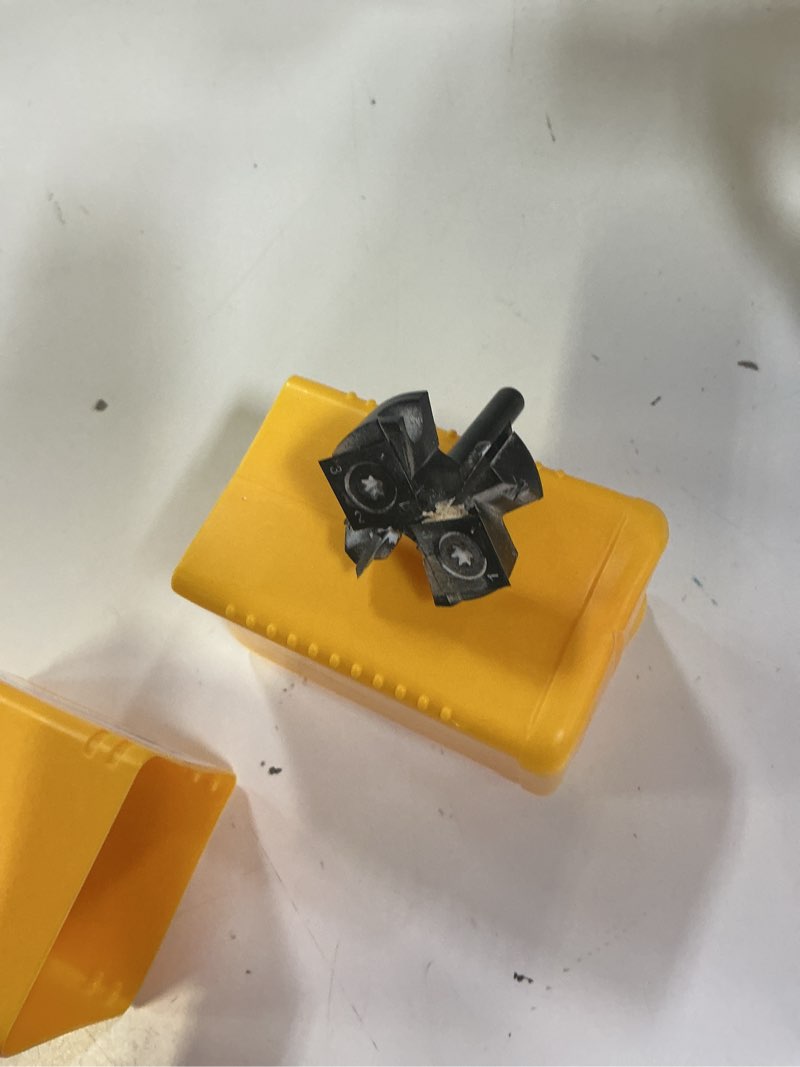Condition photo showing As Is for slab flattening router bit 1/4 shank with dlc coated, 1-1/2” cutting dia, 2+2 carbide insert, cnc spoilboard surfacing router bit, wood planing bit, for flycutter/ slab leveler/ rabbeting sicwood 1-1/2” cut dia-3