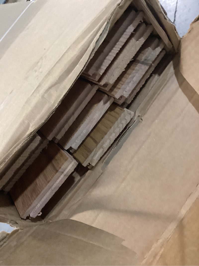 Condition photo showing Good Condition for allen + roth natural oak 3-1/4-in w x 3/4-in t x varying length smooth/traditional solid hardwood flooring (27-sq ft / carton)