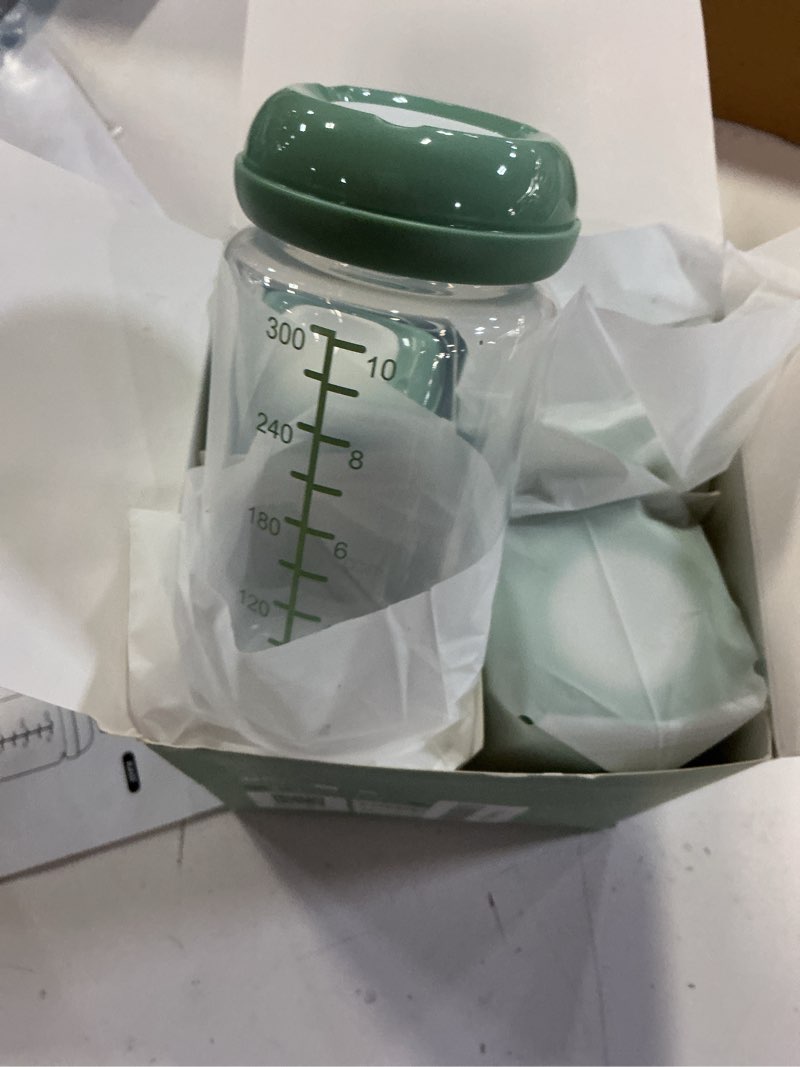 Condition photo showing New/Like New for momcozy natural baby bottle, wide-neck, bpa free breast milk container, storage collection bottle for fridge & milk cooler, breastfeeding essential, 11 oz, 4 pcs