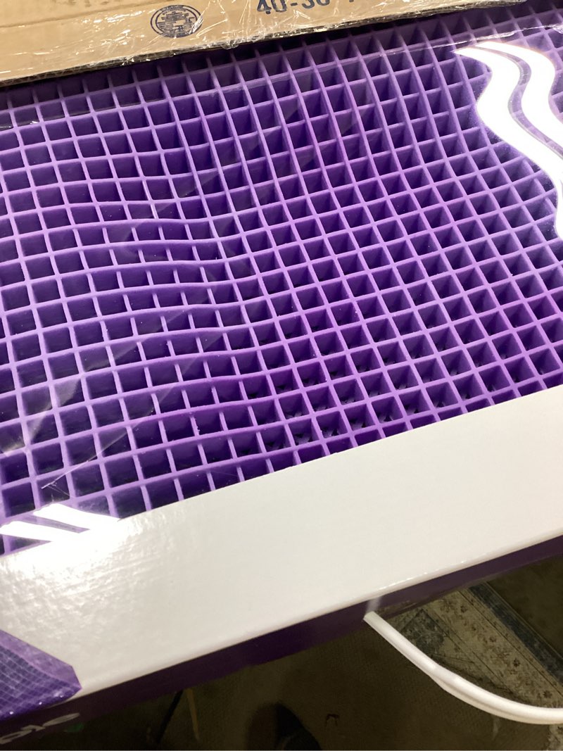 Condition photo showing New/Like New for purple ultimate seat cushion | pressure reducing grid designed for ultimate comfort | designed for gaming | made in the usa