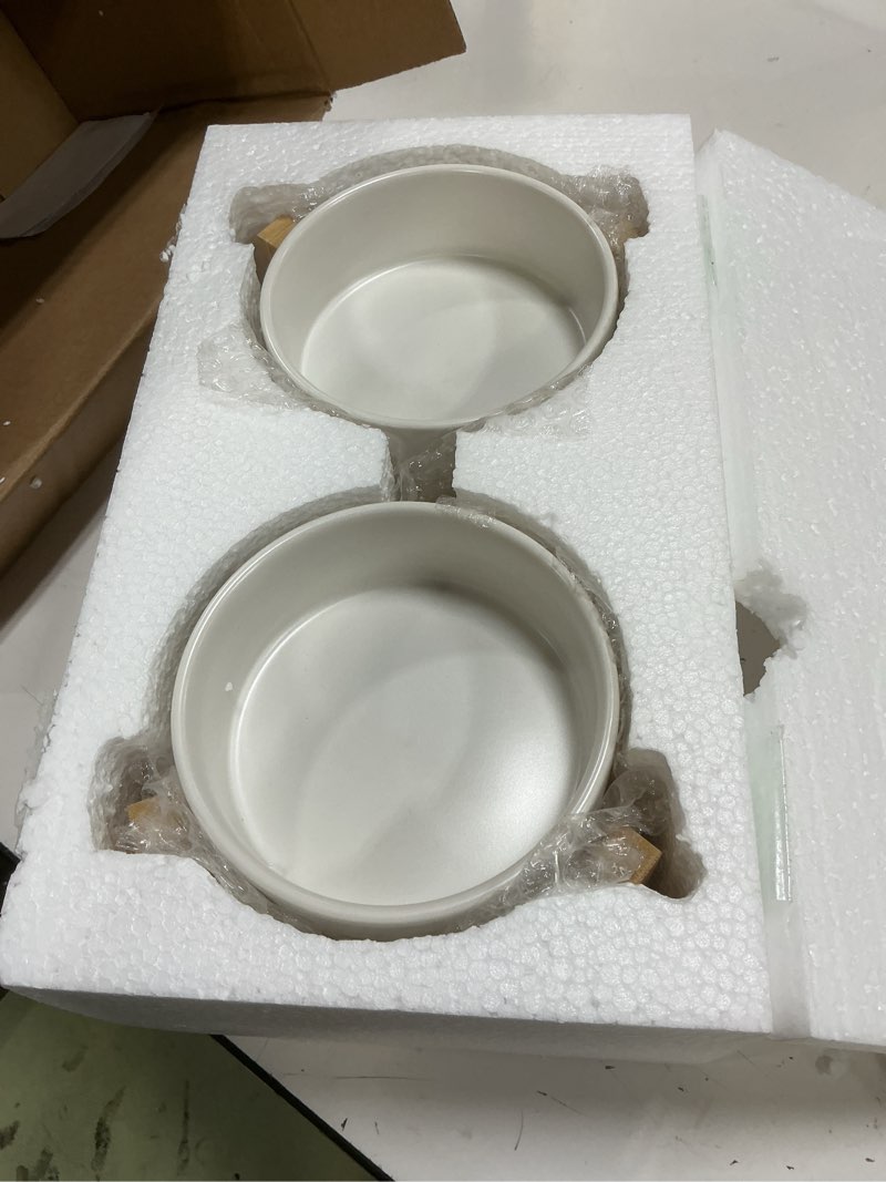 Condition photo showing Good Condition for elevated ceramic dog bowl set - raised feeding bowls with non-slip bamboo stand - small pet dishes for food and water - ideal for cats and puppies - 16.23 oz - 2 cups - 480 ml small white