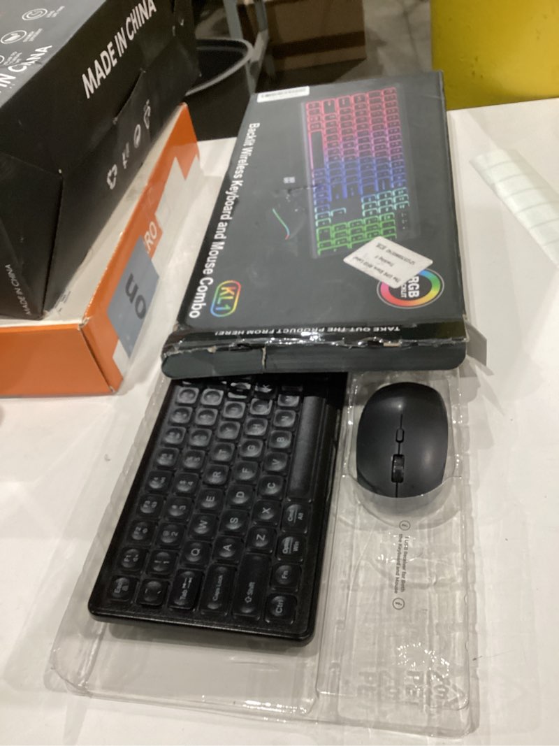 Condition photo showing Good Condition for Wireless Keyboard and Mouse Combo, RGB Backlit, Rechargeable & Light Up Letters, Full-Size, Soft Typing, Sleep Mode, 2.4GHz Quiet Keyboard Set for Mac, Windows, Laptop, PC, Trueque (Black)