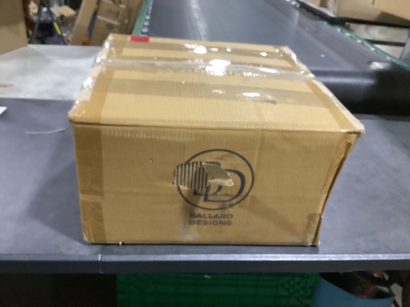 https://lotting-media.assets.bidfta.com/lotting_a636a0a6-c395-42a1-a738-5b12c09a4eae