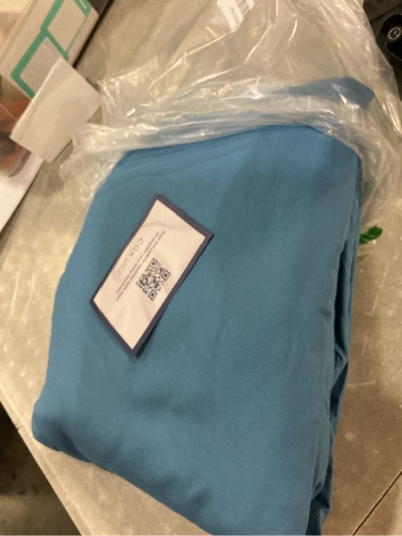 Condition photo showing Good Condition for full size 4 piece sheet set - comfy breathable & cooling bed sheets set - hotel luxury bedding for women, men, kids, teens, boys & girls - deep pockets, soft and wrinkle free - oeko-tex - denim blue 20 - denim blue full