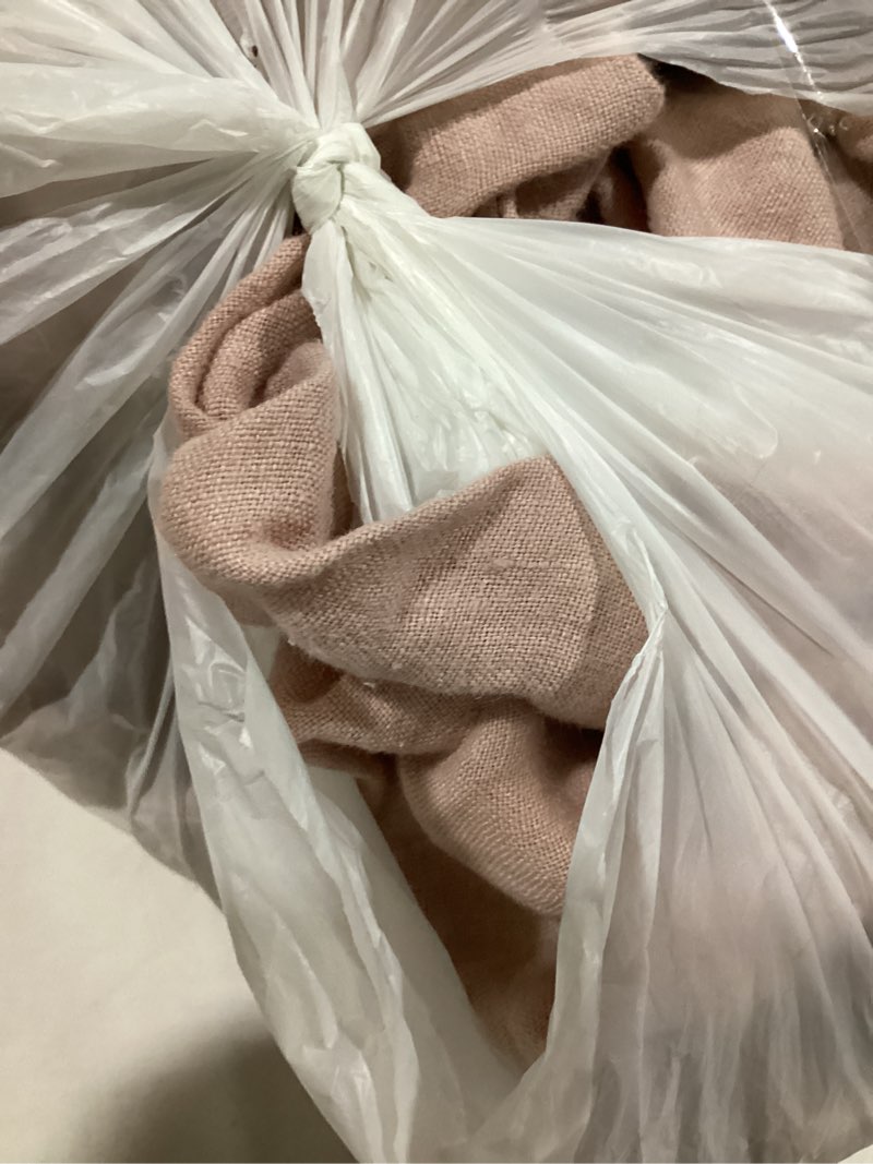 Condition photo showing Good Condition for dusty muave european linen fitted sheet set
