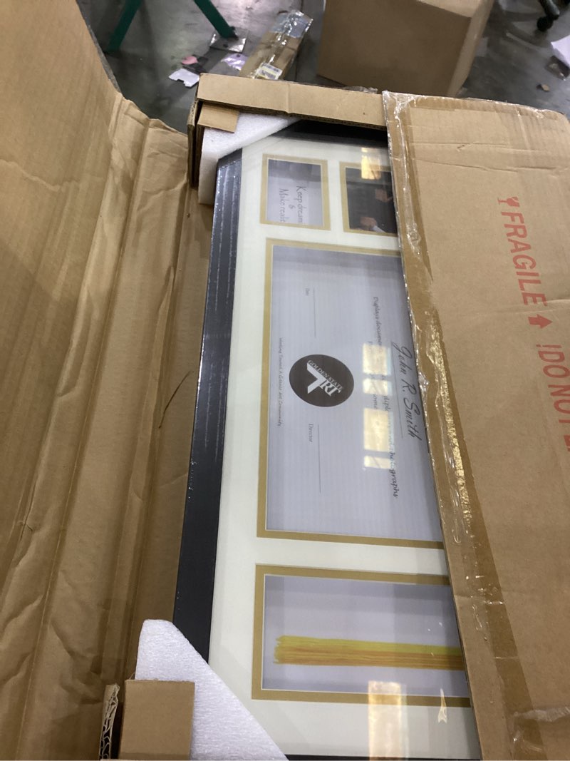 Diploma/certificate display