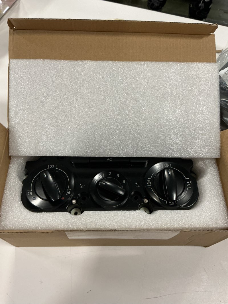 Condition photo showing New/Like New for RuiWen VW012 A/C AC Heater Climate Temperature Control Switch Compatible with VW Bo.ra Golf MK4 Lupo Polo Passat B5 1997 1998 1999 2000 2001 2002 2003 2004 2005 2006 2007 2008 2009