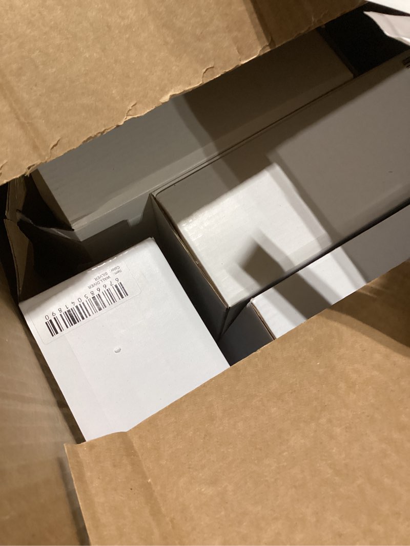 https://lotting-media.assets.bidfta.com/lotting_a65fcdbf-84e7-4778-a393-95d19a1675fb