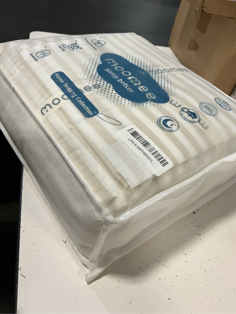 Condition photo showing New/Like New for bedsure striped duvet cover queen size,100% washed cotton duvet cover linen like textured, classic striped pattern enhances bedroom comfort and style, stripes tan/white, 90"x90" 11 - tan/white stripes (no comforter) queen (90" x 90")