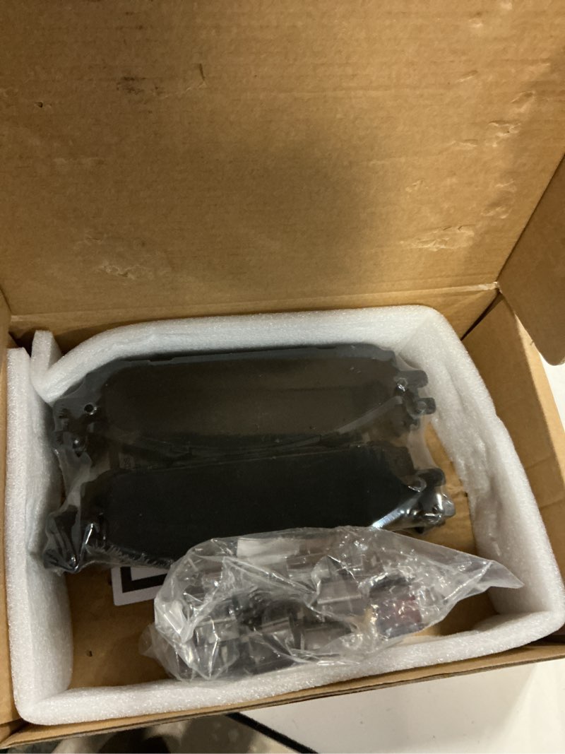 Condition photo showing New/Like New for scitoo front & rear ceramic d1508 d1377 brake pad sets 2011-2019 for ford for explorer,2012-2019 for flex,2011-2019 for taurus,2011-2012 for lincoln for mks front d1508 & rear d1377