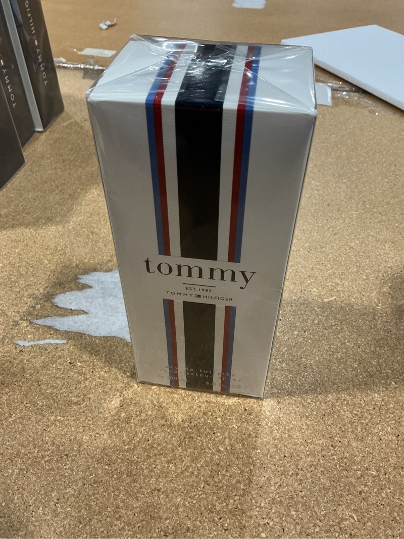Condition photo showing New/Like New for tommy hilfiger tommy eau de toilette, for men 6.7 fl oz (pack of 1)
